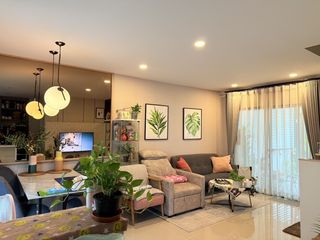For sale 3 bedrooms townhouse in Mueang Samut Prakan, Samut Prakan