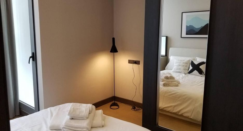 À vendre 2 chambres condo à Khlong Toei, Bangkok