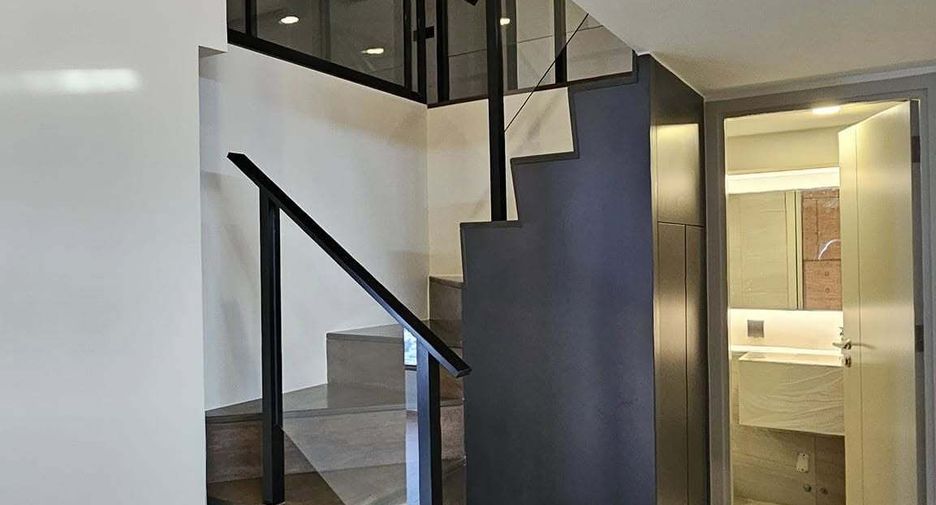 For sale and for rent 2 bedrooms condo in Bang Rak, Bangkok