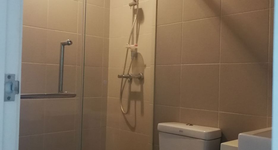 For rent 1 bed condo in Khlong San, Bangkok
