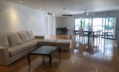 Condo en alquiler de 3 habitaciones en Khlong Toei, Bangkok