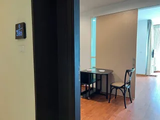 Wohnung zur Miete mit Studio in Pathum Wan, Bangkok