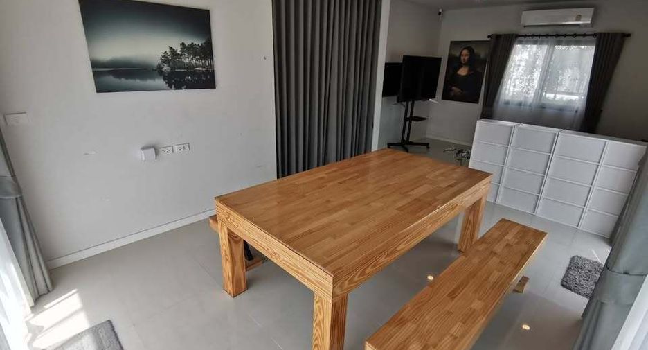 Casa en alquiler de 3 habitaciones en Bang Bo, Samut Prakan