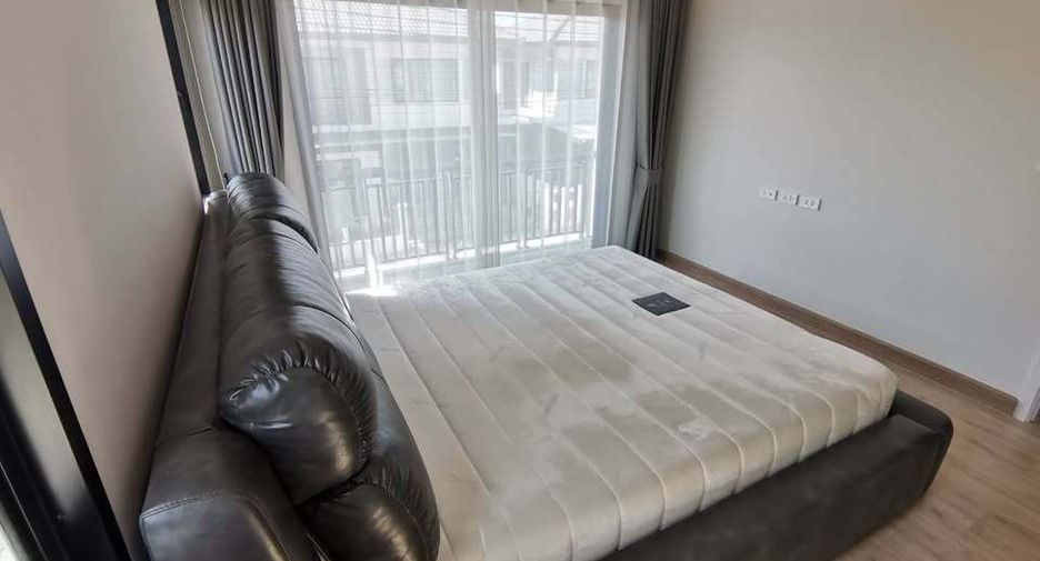 Casa en alquiler de 3 habitaciones en Bang Bo, Samut Prakan