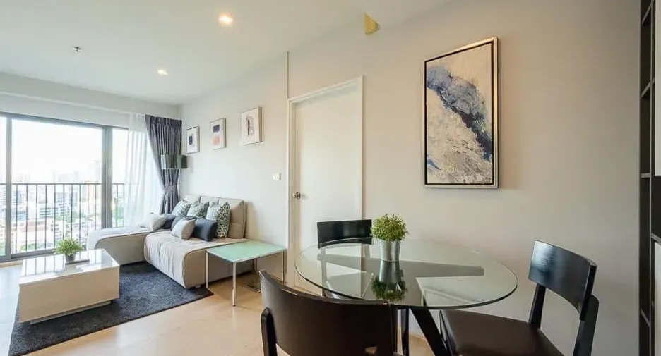 À louer 1 chambre condo à Khlong Toei, Bangkok