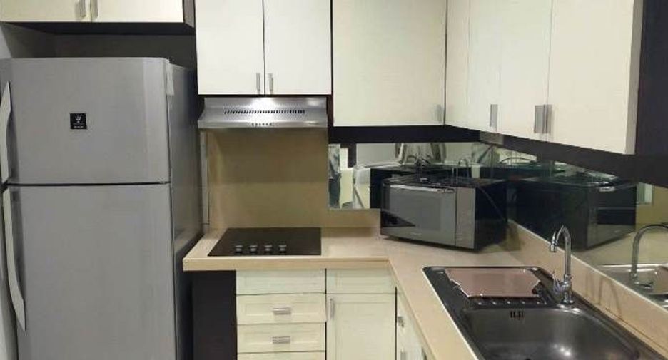 For rent 2 bedrooms condo in Khlong Toei, Bangkok