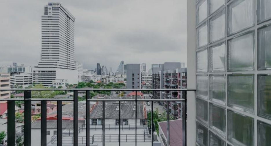 For rent 2 bedrooms apartment in Phaya Thai, Bangkok