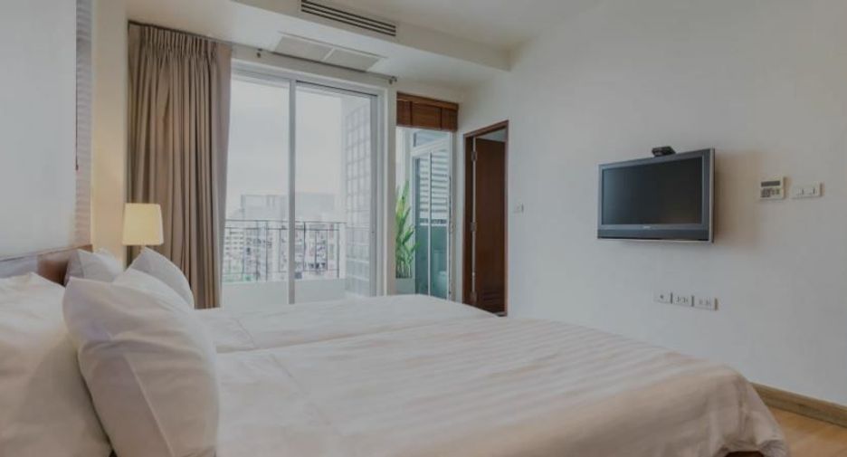 For rent 2 bedrooms apartment in Phaya Thai, Bangkok