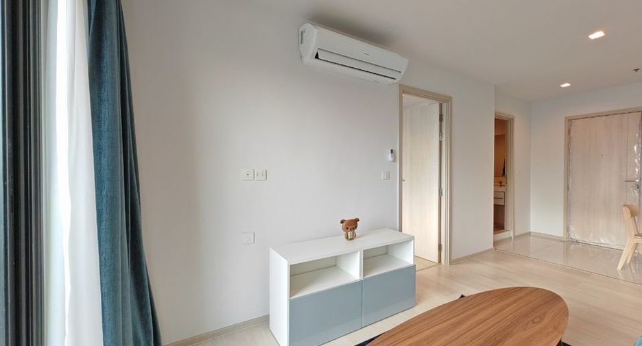 For rent 2 bedrooms condo in Pathum Wan, Bangkok