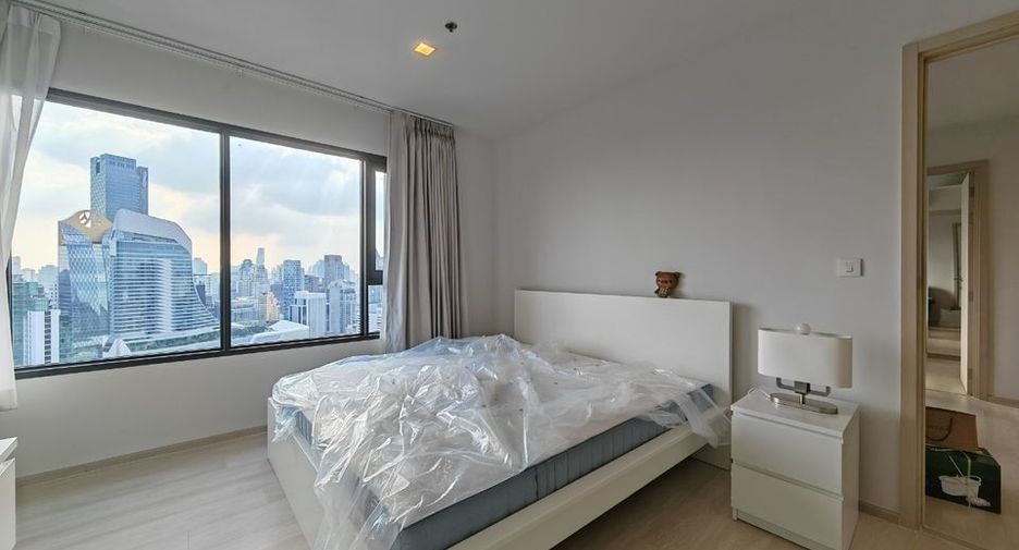 For rent 2 bedrooms condo in Pathum Wan, Bangkok