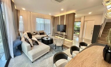 À louer 4 chambres maison à Bang Phli, Samut Prakan