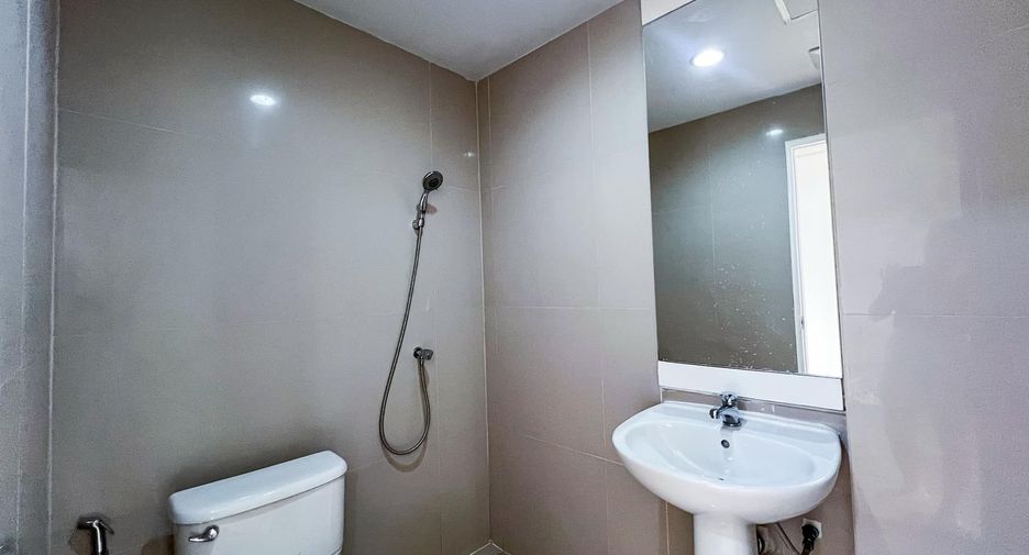 For rent 2 ベッドルーム condo in Khlong Toei, Bangkok