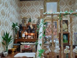 For sale 4 bedrooms townhouse in Bang Kapi, Bangkok