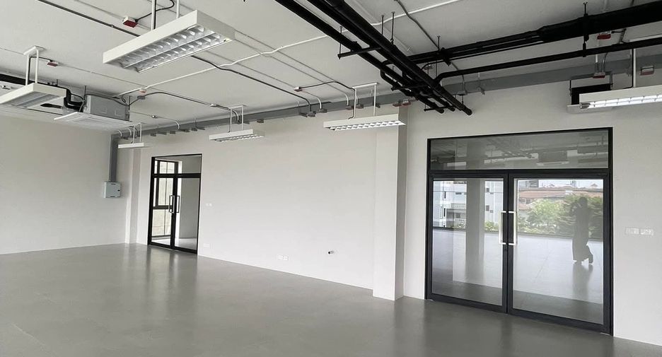 For rent office in Suan Luang, Bangkok