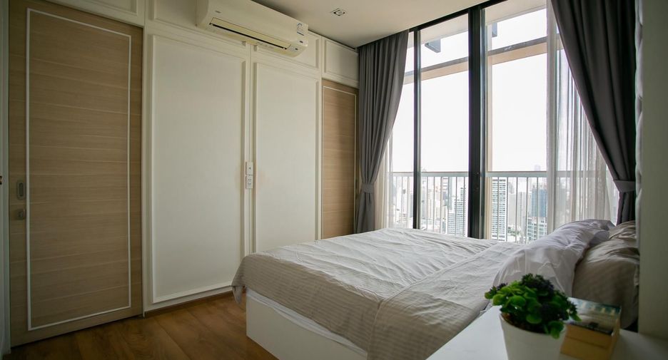 For rent 2 bedrooms condo in Khlong Toei, Bangkok