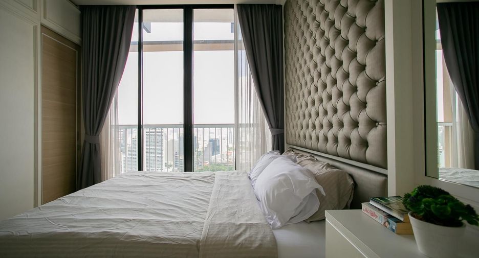 For rent 2 bedrooms condo in Khlong Toei, Bangkok