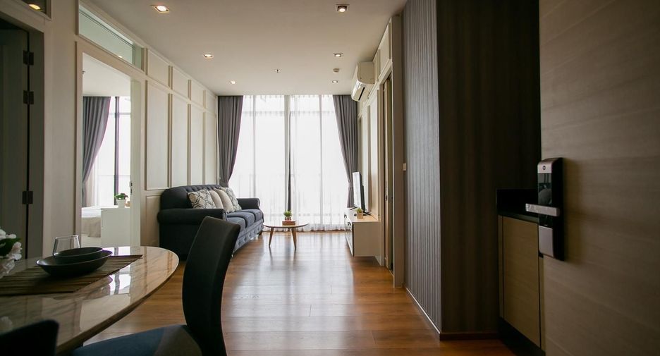 For rent 2 bedrooms condo in Khlong Toei, Bangkok