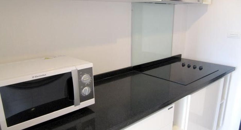 For sale 2 bedrooms condo in Khlong Toei, Bangkok