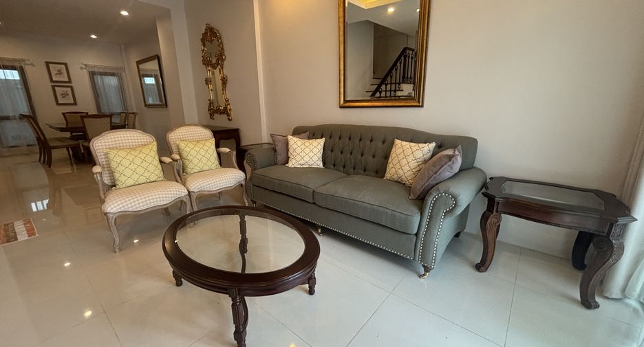 À vendre 3 chambres maison de ville à Mueang Phuket, Phuket