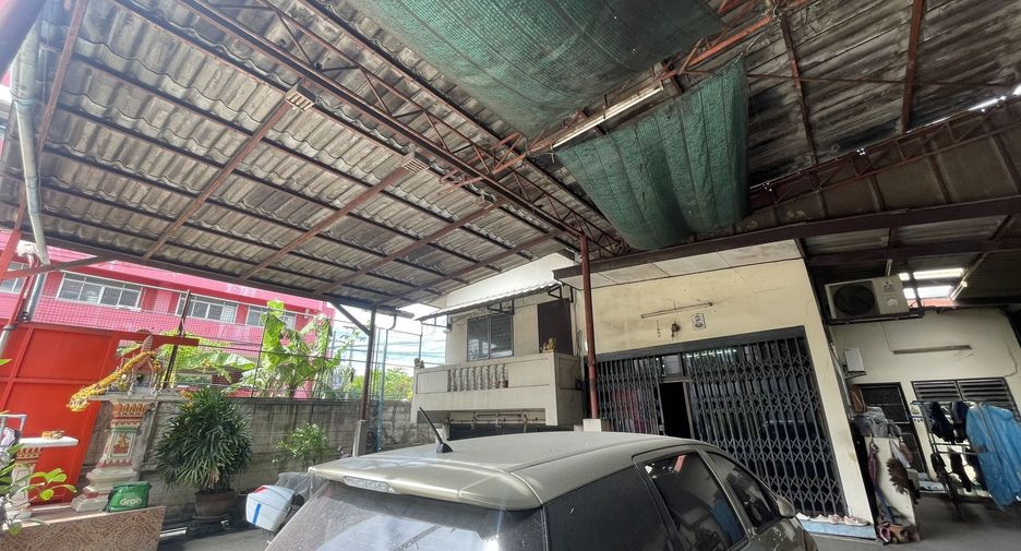 For sale 5 bedrooms house in Prawet, Bangkok