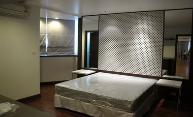 Condo en alquiler de 3 habitaciones en Khlong Toei, Bangkok