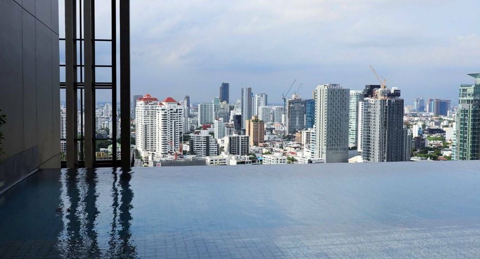À louer 1 chambre condo à Khlong Toei, Bangkok