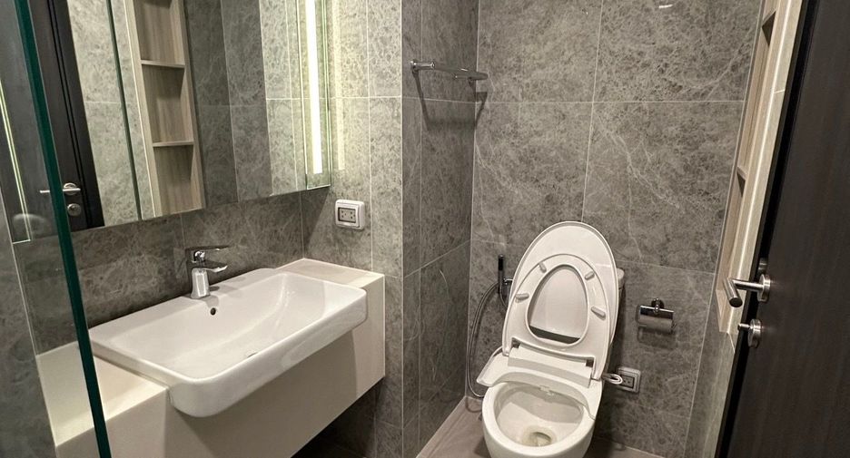 For sale 1 bed condo in Phaya Thai, Bangkok