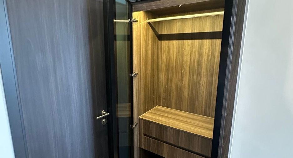 For sale 1 bed condo in Phaya Thai, Bangkok