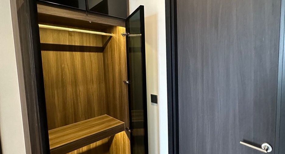 For sale 1 bed condo in Phaya Thai, Bangkok