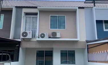À vendre et à louer 3 chambres maison de ville à Bang Phli, Samut Prakan