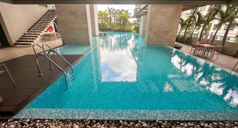 For sale 2 bedrooms condo in Khlong Toei, Bangkok