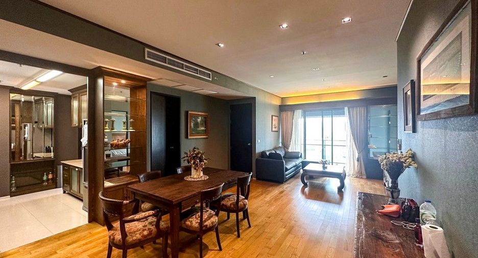 For sale 2 bedrooms condo in Khlong Toei, Bangkok