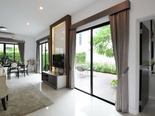 For sale 4 bedrooms house in Nong Khaem, Bangkok