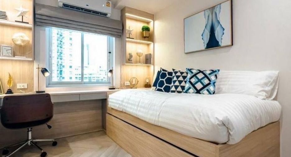 For rent 2 bedrooms condo in Yan Nawa, Bangkok