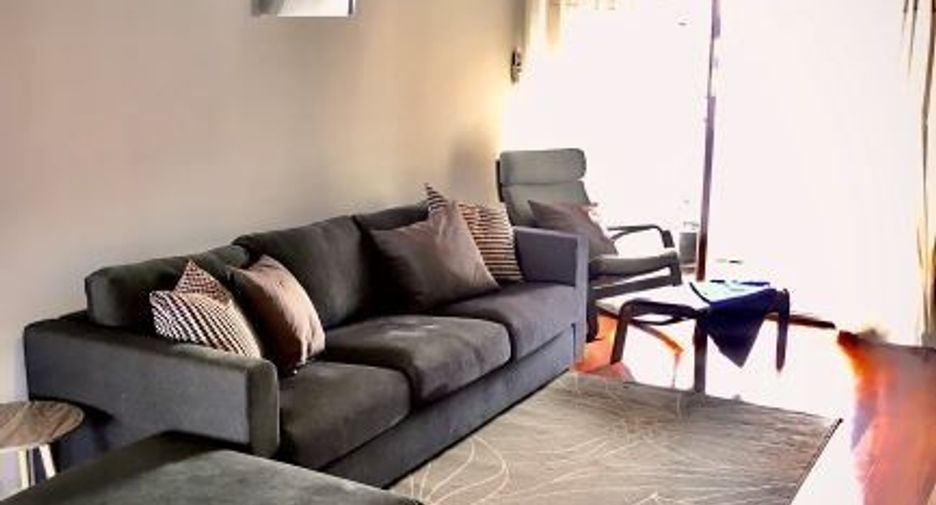 For rent 2 bedrooms condo in Watthana, Bangkok