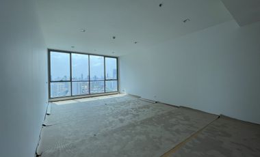 For sale 2 bedrooms condo in Khlong Toei, Bangkok