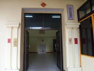 Аренда 6 спальни дом в Хуаи Кхщанг, Бангкок