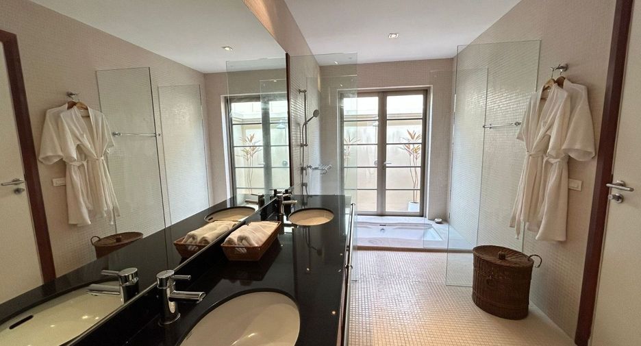 For sale 3 bedrooms villa in Thalang, Phuket