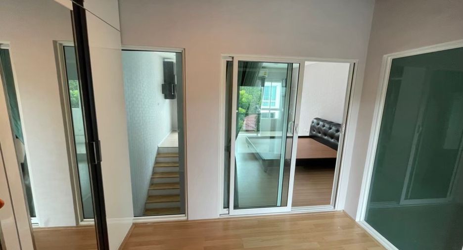 For sale 3 bedrooms townhouse in Bueng Kum, Bangkok