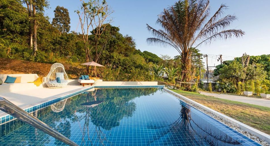 À louer 4 chambres villa à Mueang Phuket, Phuket