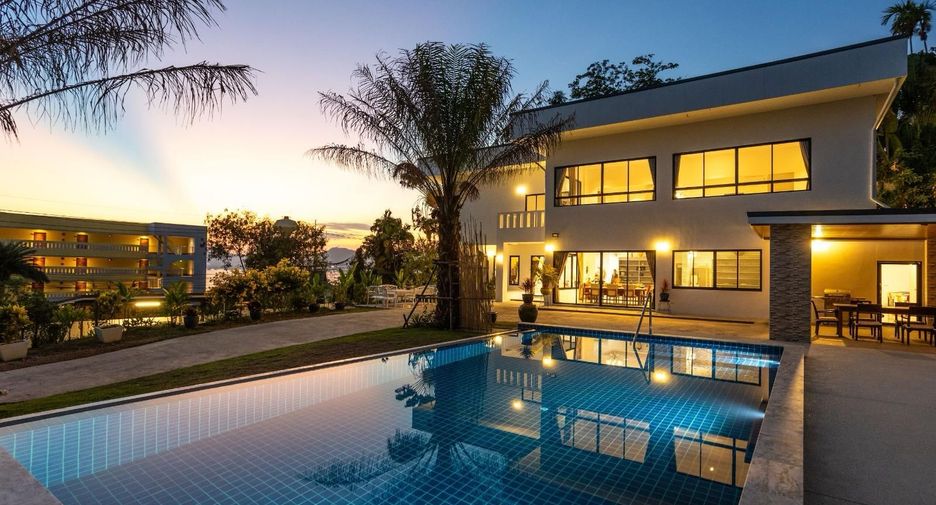 À louer 4 chambres villa à Mueang Phuket, Phuket