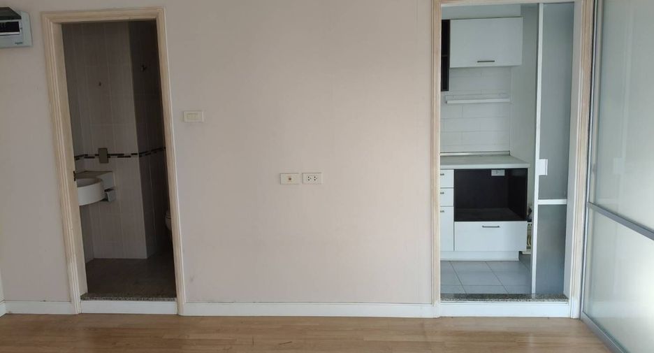 For sale 1 bed condo in Bang Phlat, Bangkok