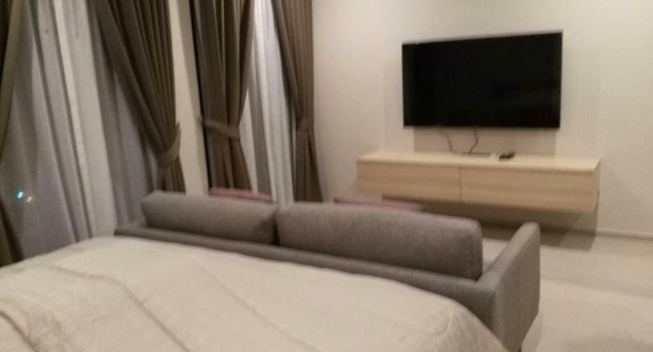 For rent 1 bed condo in Pathum Wan, Bangkok