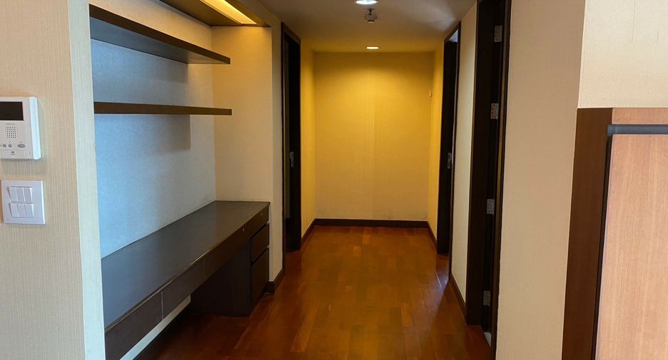 Wohnung zur Miete mit 2 Zimmer in Watthana, Bangkok