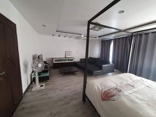 For sale 4 bedrooms townhouse in Yan Nawa, Bangkok