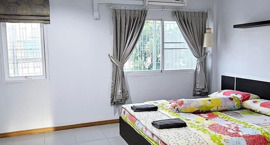 出租 2 卧室 联排别墅 在 Phuket Town, 普吉