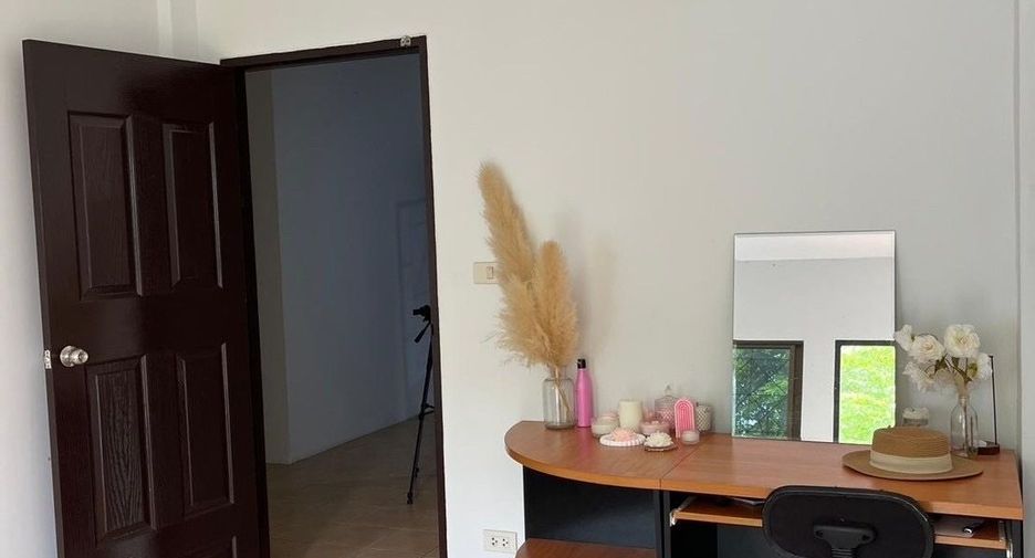 For rent 3 bedrooms townhouse in Thalang, Phuket