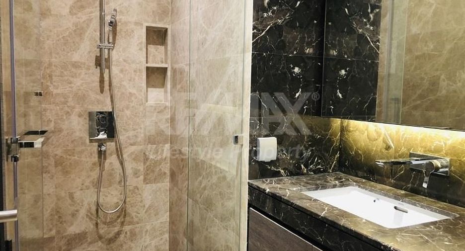 For rent 1 bed condo in Pathum Wan, Bangkok