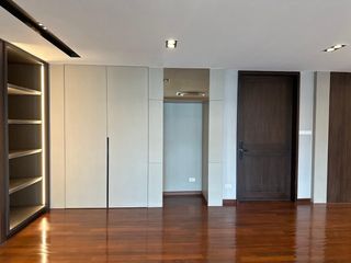 Продажа 3 спальни кондо в Кхлонг Тоеи, Бангкок