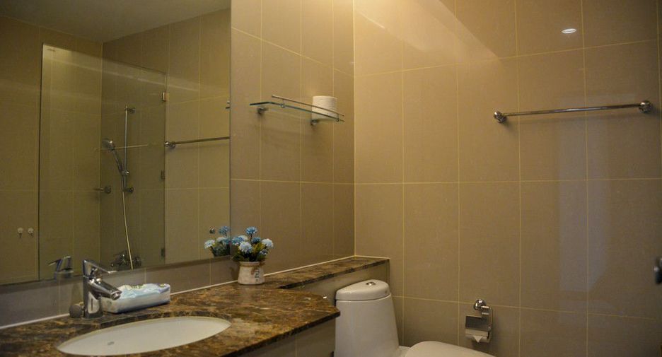 For sale 2 bedrooms condo in Watthana, Bangkok